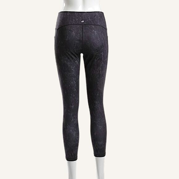 Ideology Plus Size 2XL Black & White Snake Print Capri Leggings Ab Compression - Picture 4 of 15